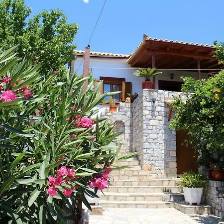 Amanda Holiday home *